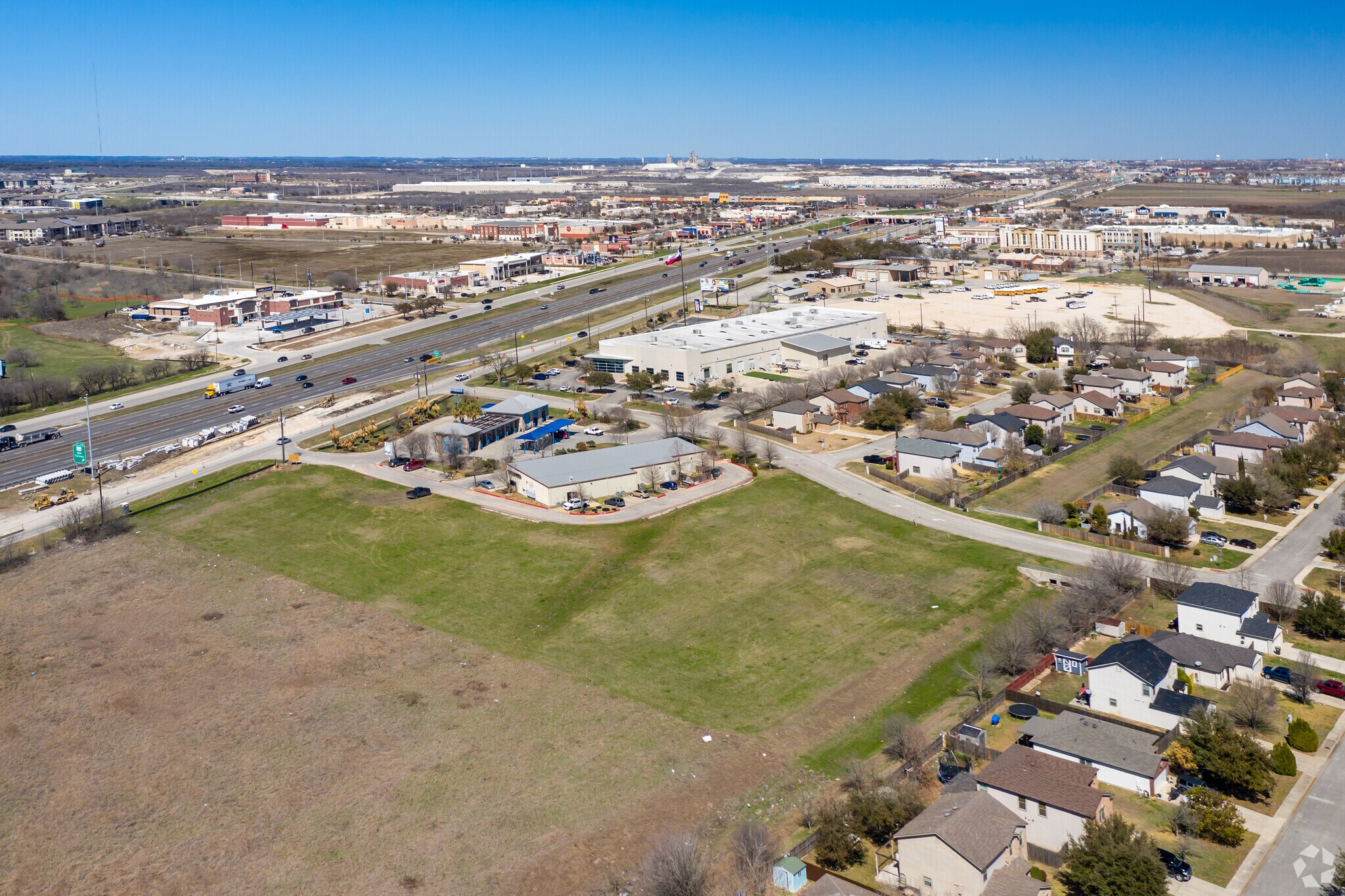 21261 East Frontage Rd, Kyle, TX à vendre Photo principale– Image 1 sur 10