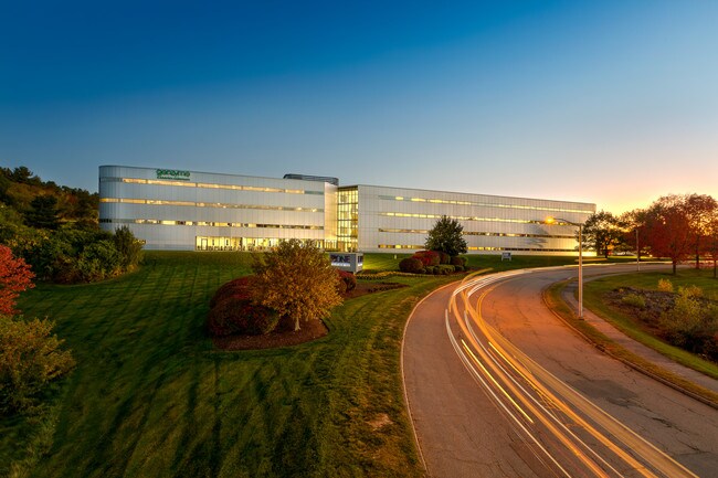 Plus de détails pour 1 Research Dr, Westborough, MA - Bureau, Local d'activités à louer