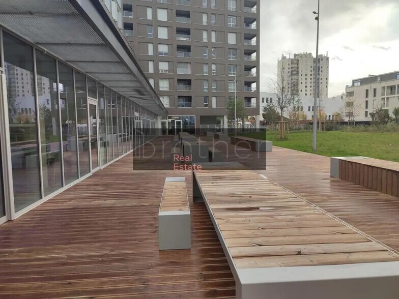 Bureau dans Bordeaux à louer - Photo de l’immeuble – Image 2 sur 8