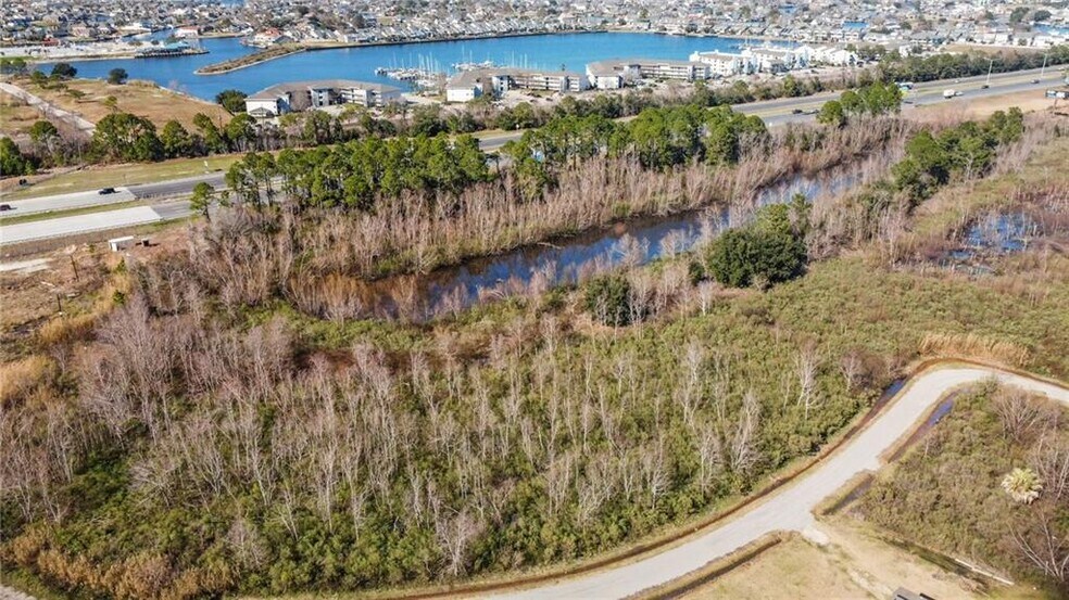 0 E Howze Beach Rd, Slidell, LA à vendre - Photo principale – Image 1 sur 8