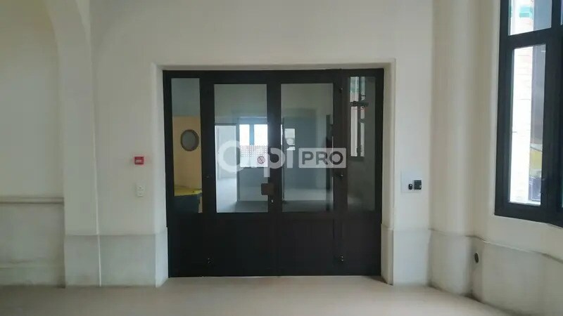Bureau dans Reims à louer - Hall d’entrée – Image 2 sur 5