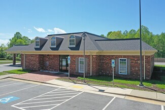 Plus de détails pour 2200 Westchester Dr, High Point, NC - Local commercial à louer