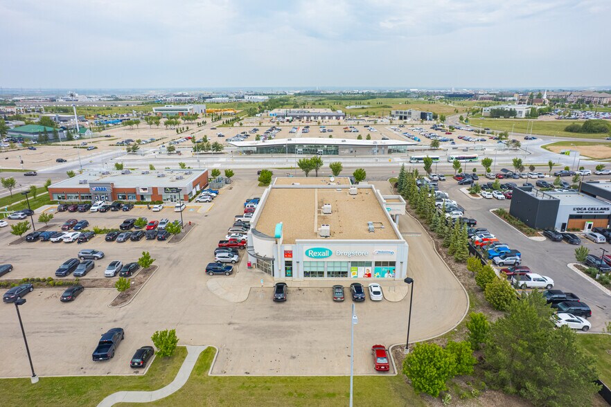 101 Bremner Dr, Sherwood Park, AB à vendre - Photo de l’immeuble – Image 3 sur 8