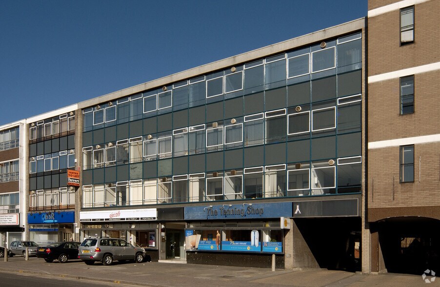 88-98 College Rd, Harrow à louer - Photo de l’immeuble – Image 2 sur 4