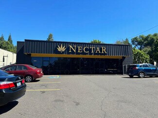 Plus de détails pour 6335 SE Harmony Rd, Milwaukie, OR - Local commercial à vendre
