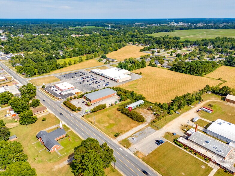 537 S Main St, Bishopville, SC à vendre - Photo de l’immeuble – Image 3 sur 16