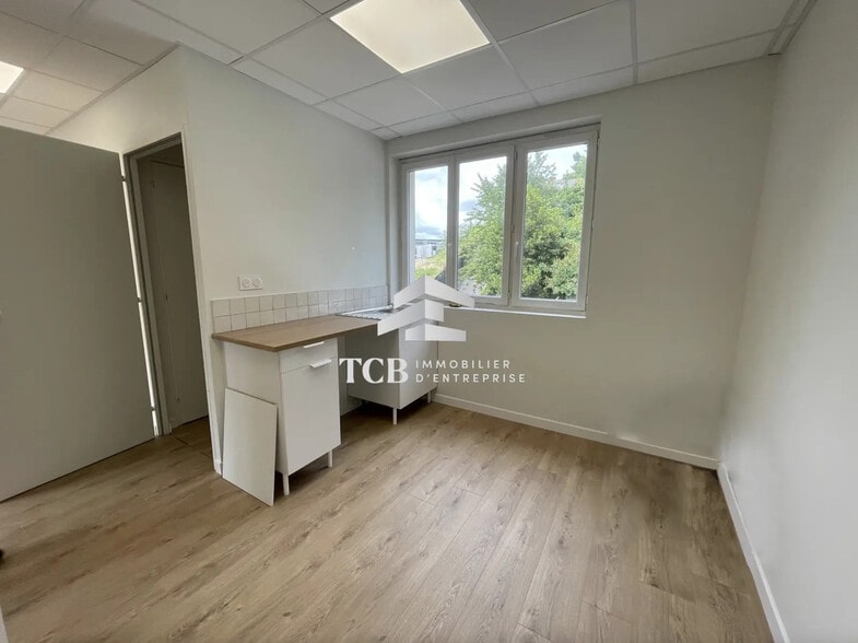 Bureau dans Nantes à louer - Photo de l’immeuble – Image 3 sur 3