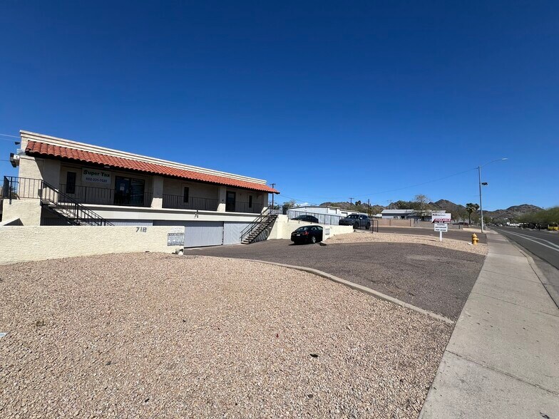 718 E Hatcher Rd, Phoenix, AZ à louer - Photo de l’immeuble – Image 1 sur 5