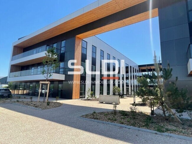 Plus de détails pour Bureau à vendre
