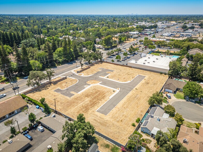 8015 Fair Oaks Blvd, Carmichael, CA à vendre - Photo de l’immeuble – Image 2 sur 8