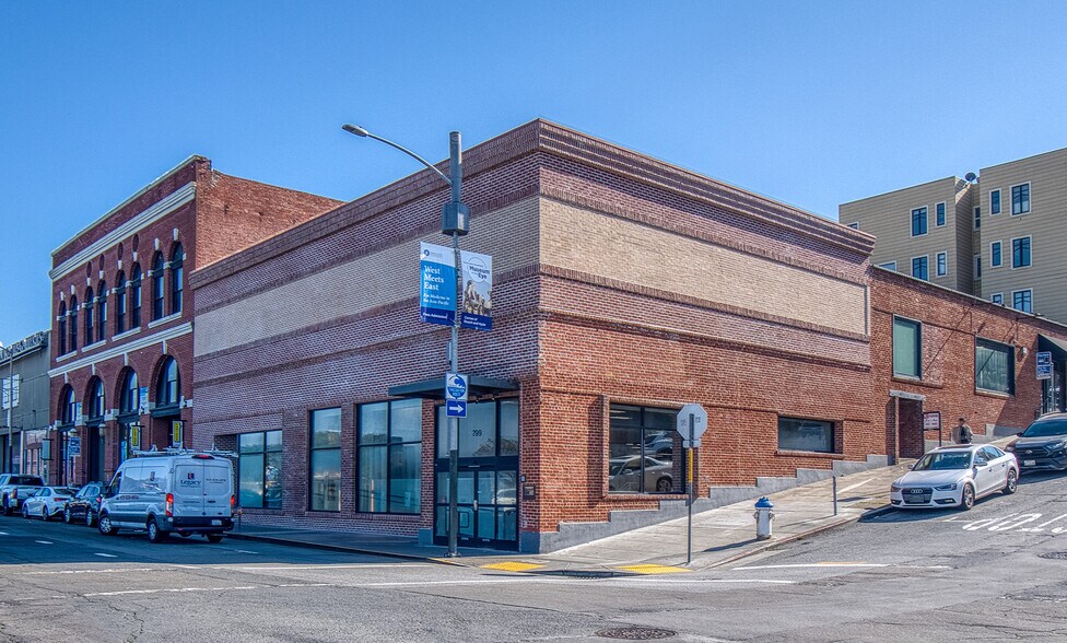 799 Beach St, San Francisco, CA à louer - Photo principale – Image 1 sur 4