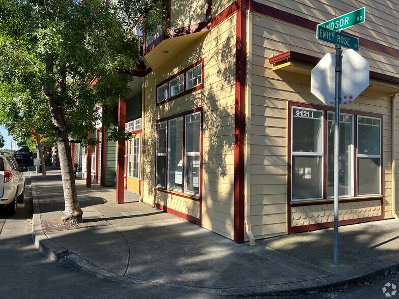 144 Johnson St, Windsor, CA à vendre - Photo de l’immeuble – Image 3 sur 8