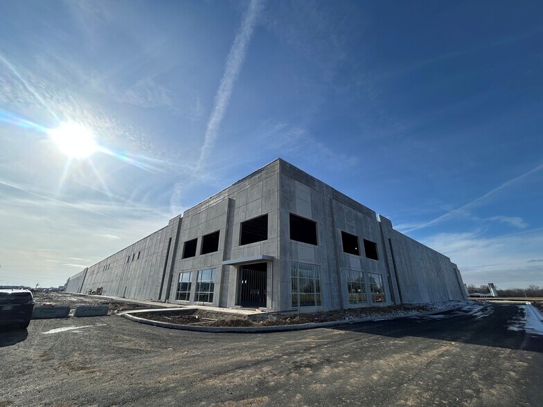 1345 Rohr Rd, Lockbourne, OH à louer - Photo de la construction – Image 2 sur 4