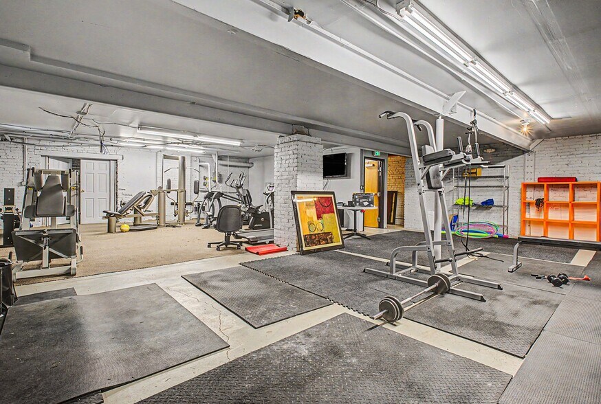574 Santa Fe Dr, Denver, CO à louer - Photo de l’immeuble – Image 3 sur 25