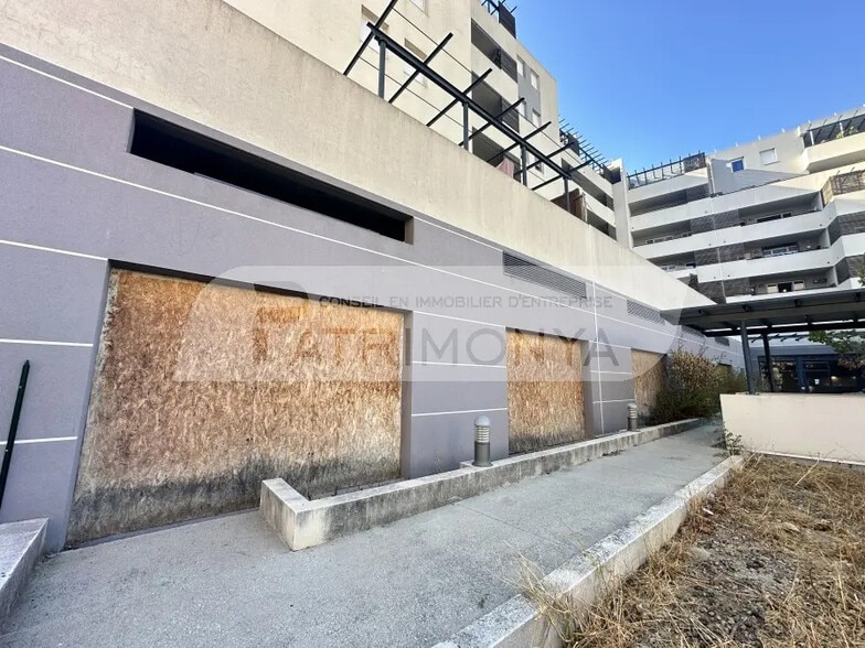 Local commercial dans Marseille à vendre - Photo de l’immeuble – Image 3 sur 5