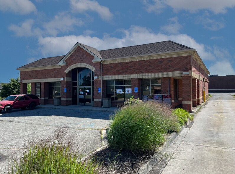 177 S Milford Rd, Milford, MI à louer - Photo de l’immeuble – Image 2 sur 7