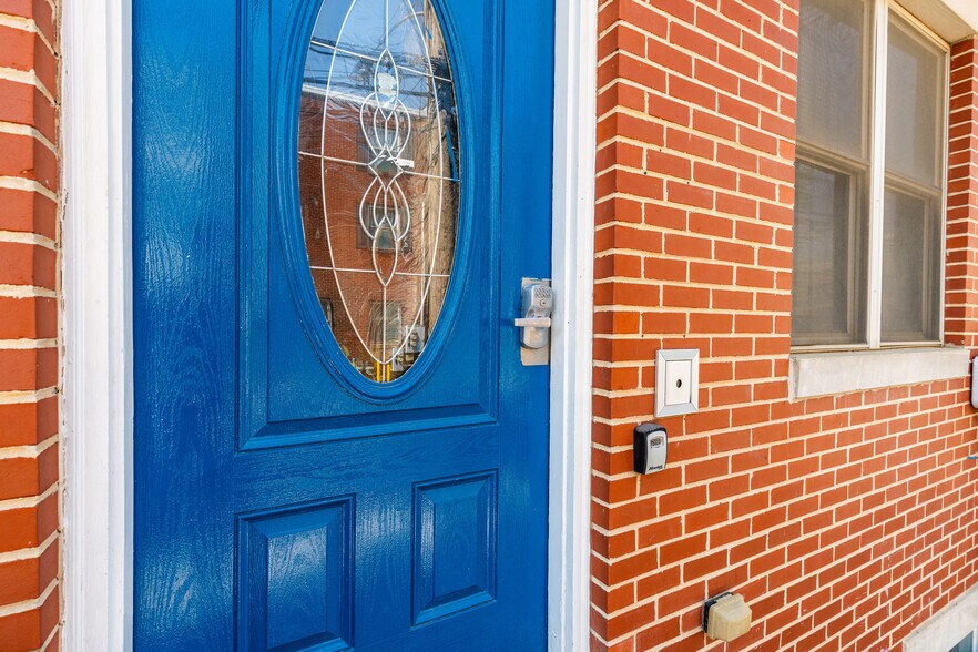 1612 N Sydenham St, Philadelphia, PA à vendre - Photo de l’immeuble – Image 2 sur 15