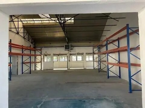 6 Route De Lévis-Saint-Nom, Le Mesnil-Saint-Denis à louer Photo de l’immeuble– Image 1 sur 5