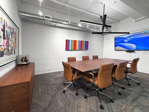 915 Broadway, New York, NY à louer Photo intérieure– Image 1 sur 14