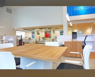 Plus de détails pour 5226 Kings Hwy, Brooklyn, NY - Local commercial à louer