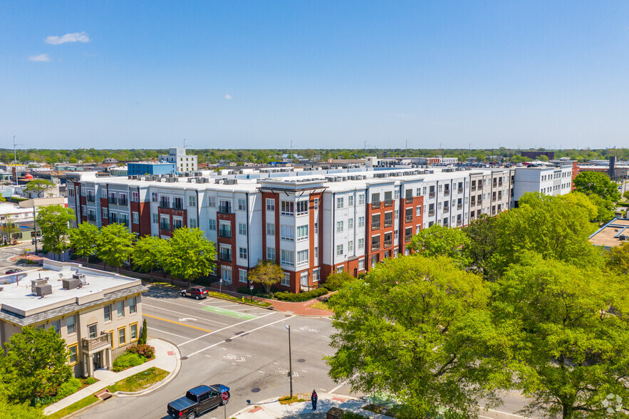 201 W 21st St, Norfolk, VA à louer - Photo de l’immeuble – Image 3 sur 5