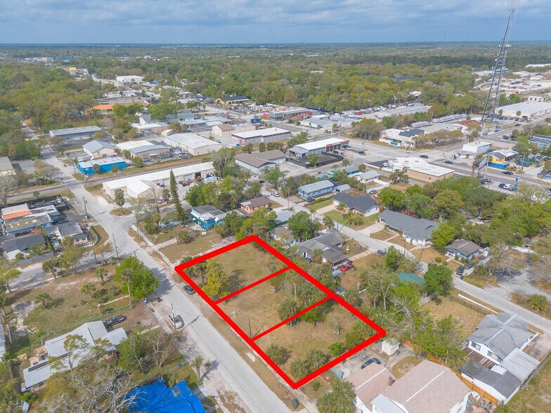 124 Kingston Ave, Daytona Beach, FL à vendre - Photo de l’immeuble – Image 2 sur 17