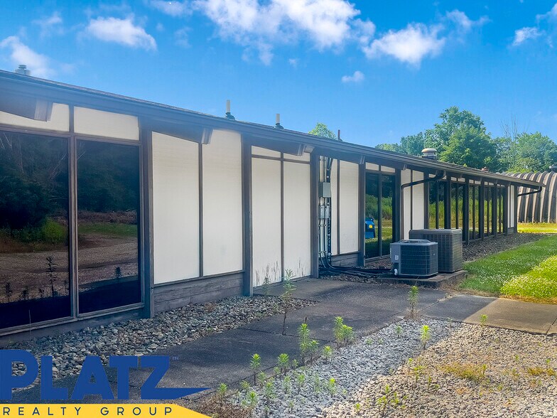 1372 Youngstown Kingsville Rd SE, Vienna, OH à louer - Photo de l’immeuble – Image 3 sur 28