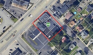 512 Reservoir Ave, Cranston, RI - Vue aérienne  vue de carte - Image1