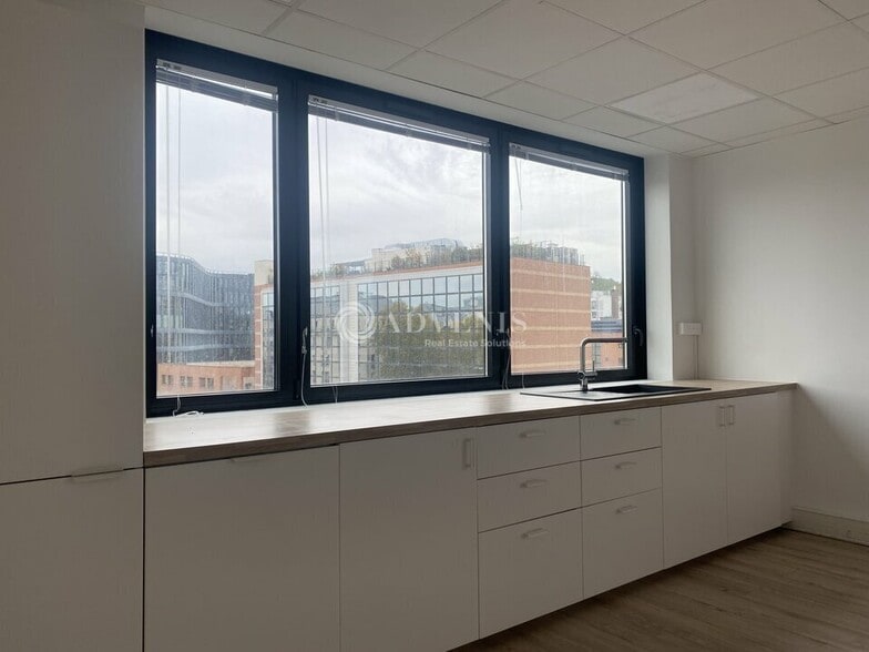16 Rue Jean Jacques Rousseau, Issy-les-Moulineaux à louer - Photo intérieure – Image 3 sur 12