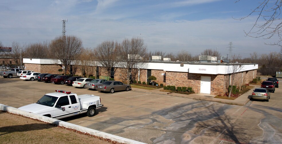 2401 Scott Ave, Fort Worth, TX à louer - Photo de l’immeuble – Image 2 sur 10