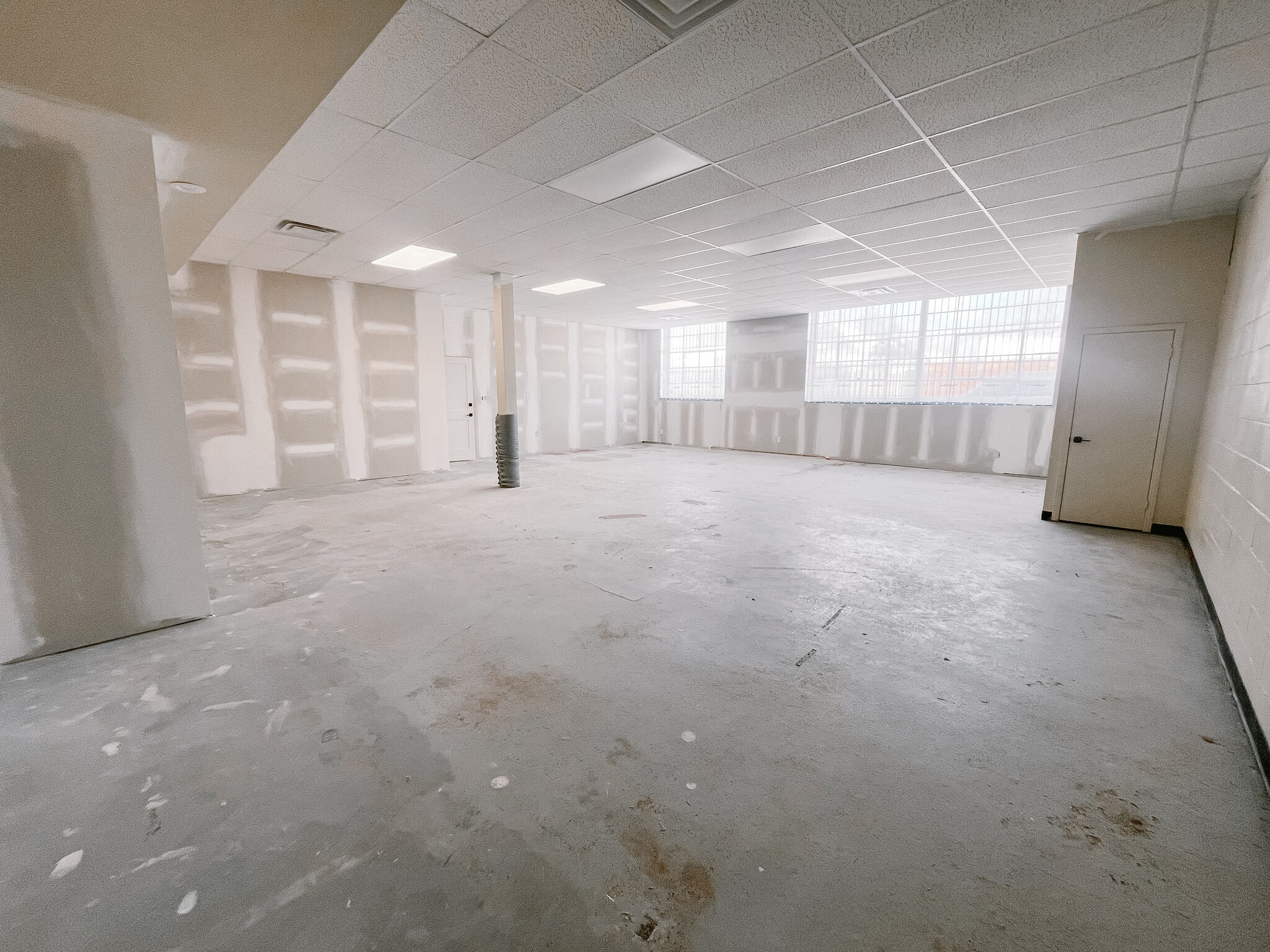 340-390 Saskatoon St, London, ON à louer Photo intérieure– Image 1 sur 1