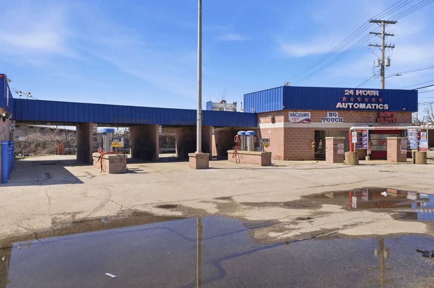 16436 Miles Rd, Cleveland, OH à vendre - Photo de l’immeuble – Image 2 sur 19