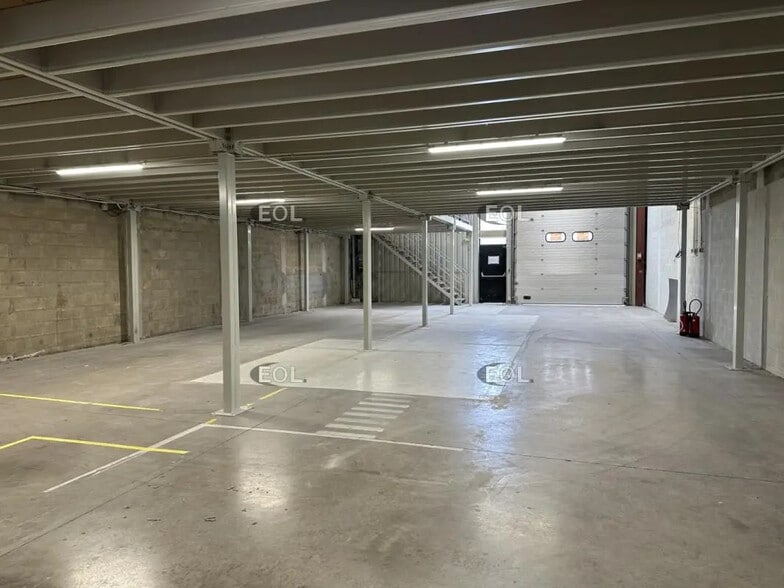 Local d'activités dans Marseille à vendre - Photo intérieure – Image 2 sur 5