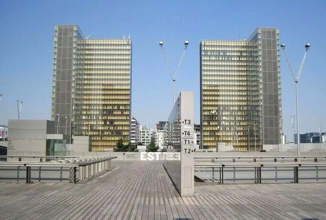 Plus de détails pour Local commercial à louer