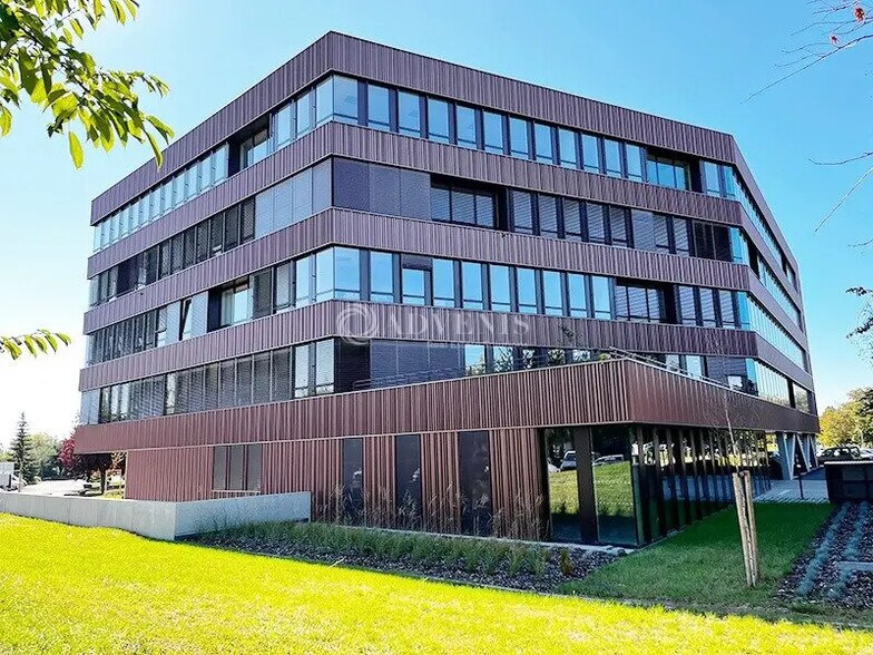 Bureau dans Schiltigheim à louer - Photo de l’immeuble – Image 1 sur 11