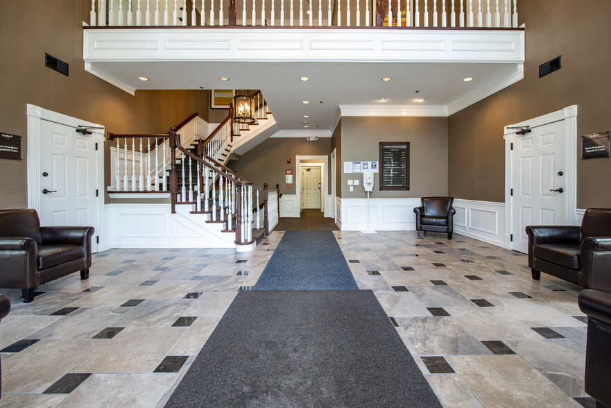 3880 Salem Lake Dr, Long Grove, IL à louer - Photo intérieure – Image 3 sur 28