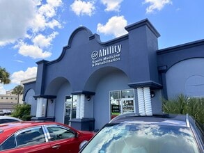309-313 W Bass St, Kissimmee, FL à louer Photo intérieure– Image 1 sur 18