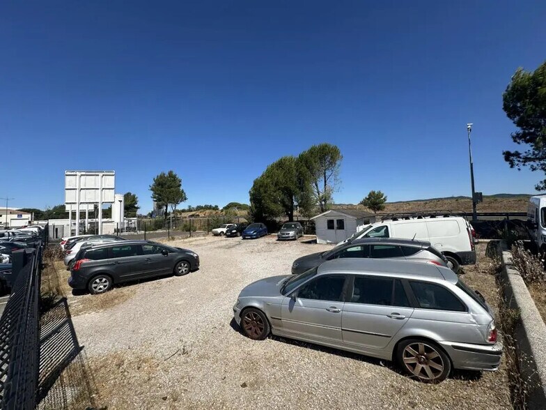 Terrain dans Puget-sur-Argens à louer - Photo de l’immeuble – Image 3 sur 3