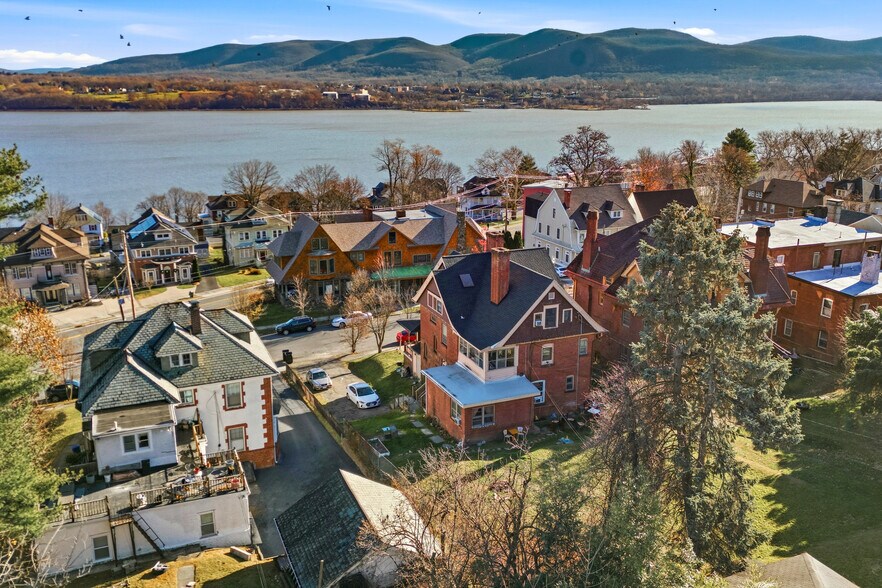 415 Grand St, Newburgh, NY à vendre - Aérien – Image 2 sur 20