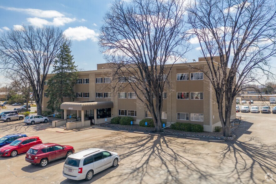 4045 N Wadsworth Blvd, Wheat Ridge, CO à vendre - Photo de l’immeuble – Image 3 sur 5