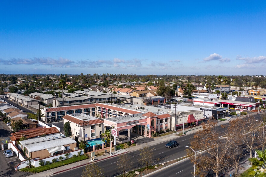 2205 Harbor Blvd, Costa Mesa, CA à vendre - Aérien – Image 2 sur 10