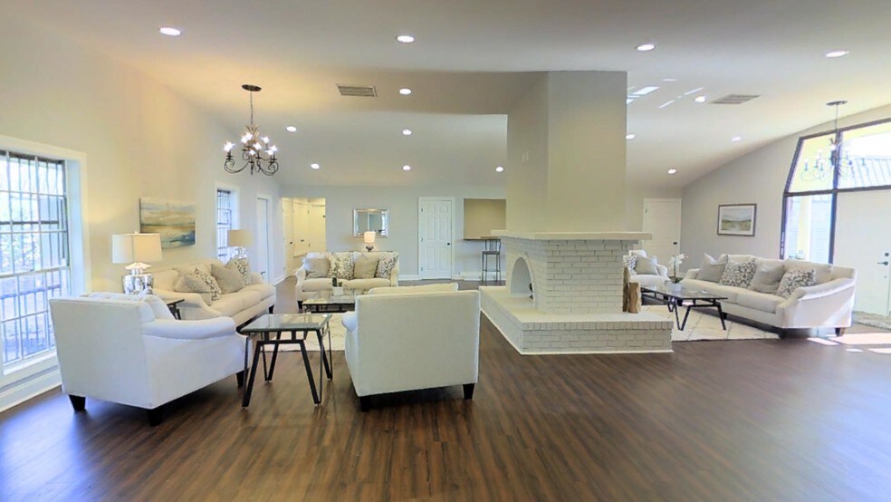 4930 Park Towne Way, Montgomery, AL à vendre - Numérisation 3D Matterport – Image 2 sur 36