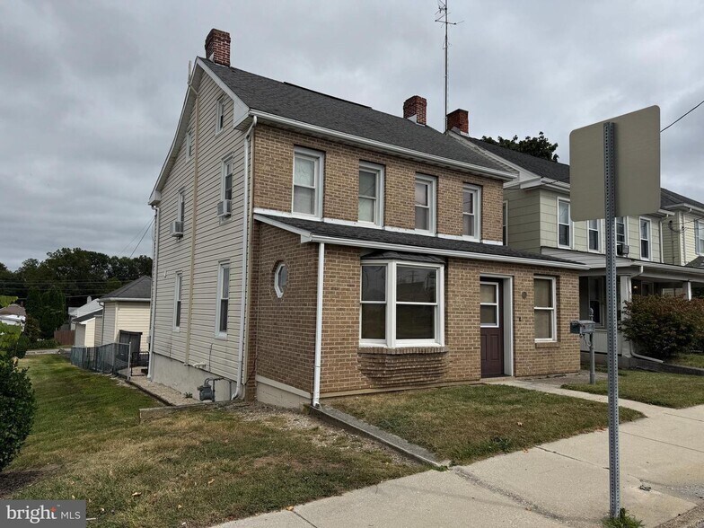 832 Baltimore St, Hanover, PA à vendre - Photo principale – Image 1 sur 31