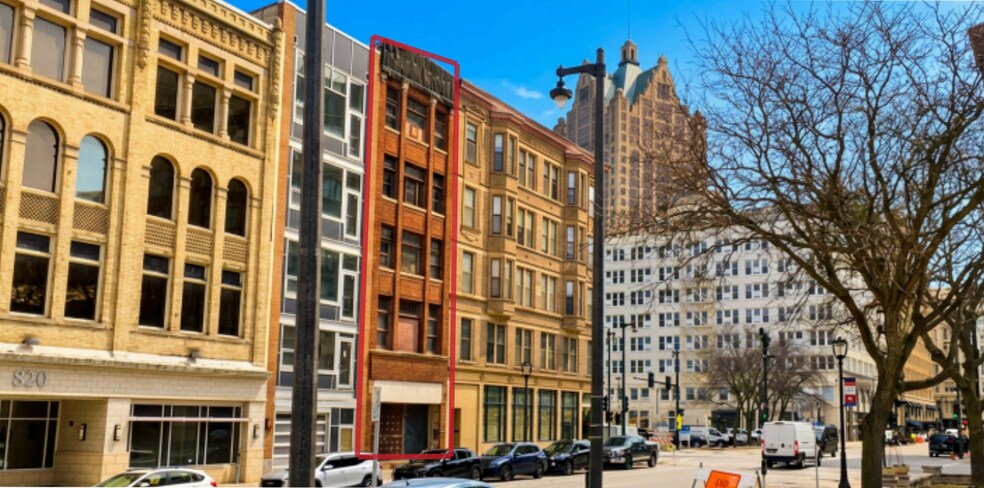 808 N Plankinton Ave, Milwaukee, WI à vendre - Photo de l’immeuble – Image 1 sur 3