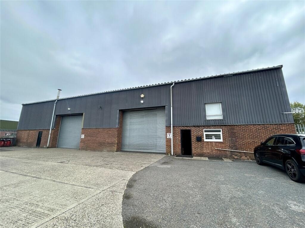 Unit 7 Crittall Dr, Braintree à louer Photo de l’immeuble– Image 1 sur 12