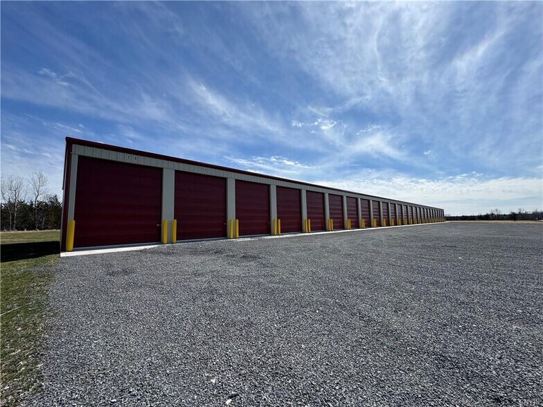 13000 Route 3, Hounsfield, NY à vendre - Photo de l’immeuble – Image 2 sur 4