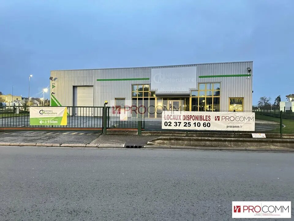 Local d’activités dans Chartres à louer Photo de l’immeuble– Image 1 sur 12
