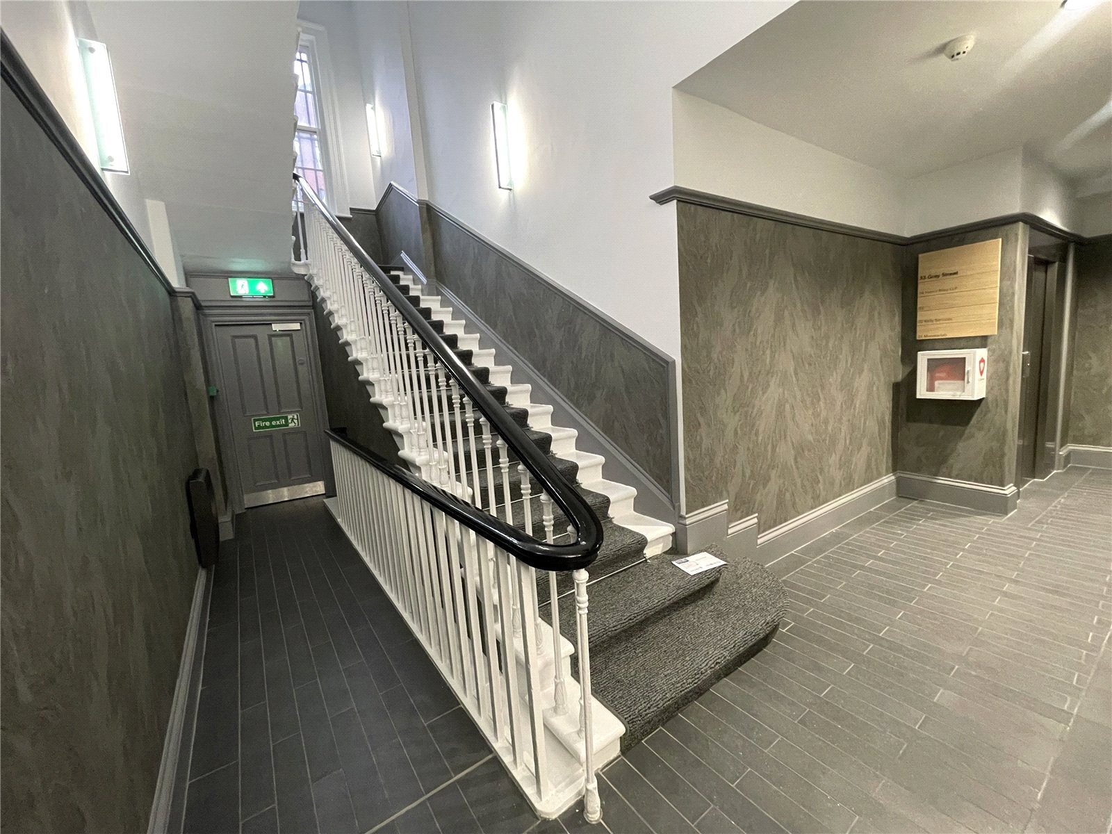 33-39 Grey St, Newcastle Upon Tyne à louer Photo intérieure– Image 1 sur 2