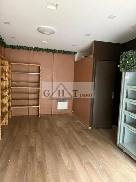 Local commercial dans Épinay-sur-Seine à louer - Photo intérieure – Image 2 sur 4