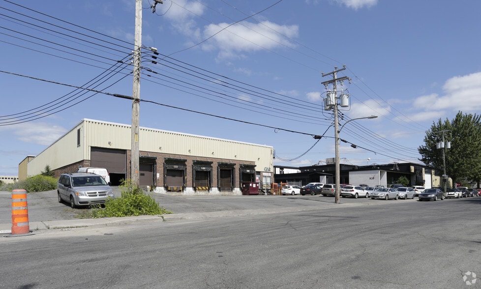 990-992 Rue Upton, Montréal, QC à louer - Photo principale – Image 1 sur 4